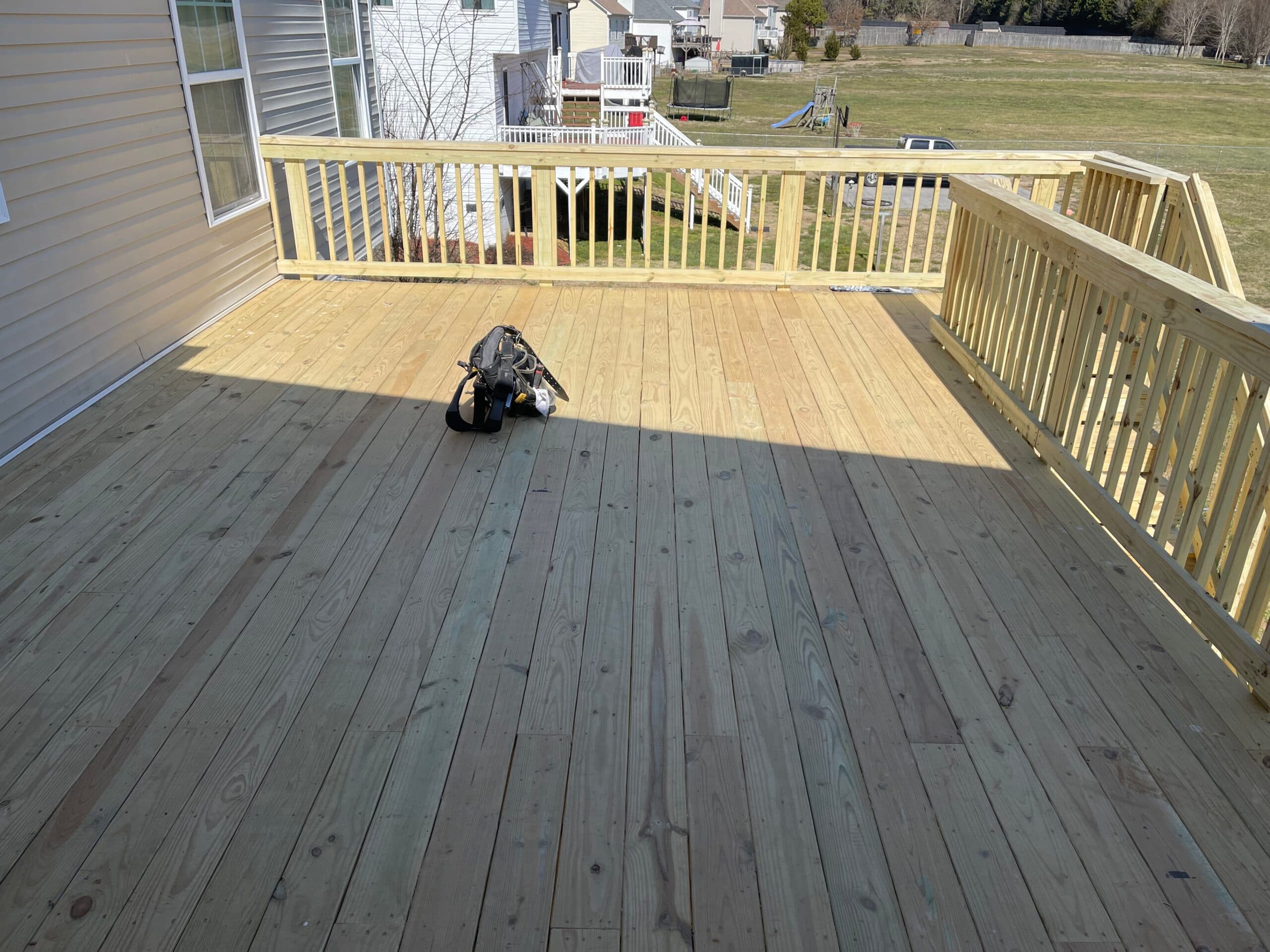 30x14 deck and 12x14 screen porch - Image 8