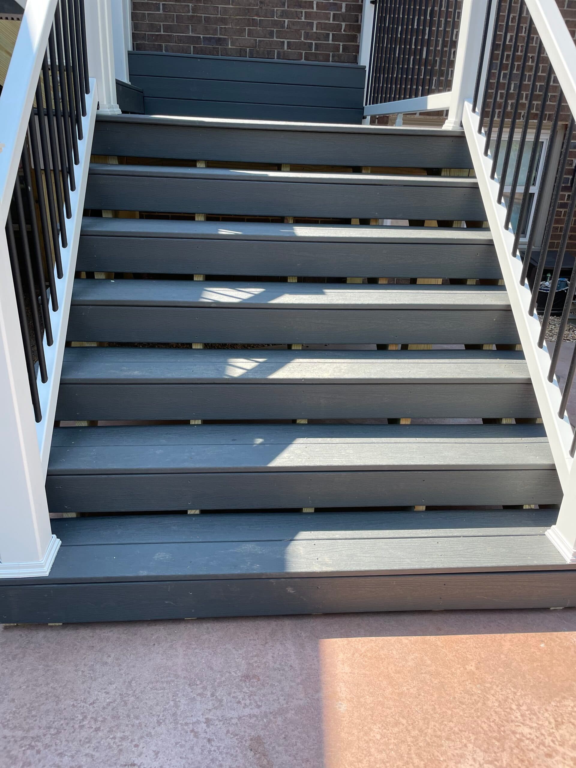 16x4 deck with 6x7 landing - Image 8