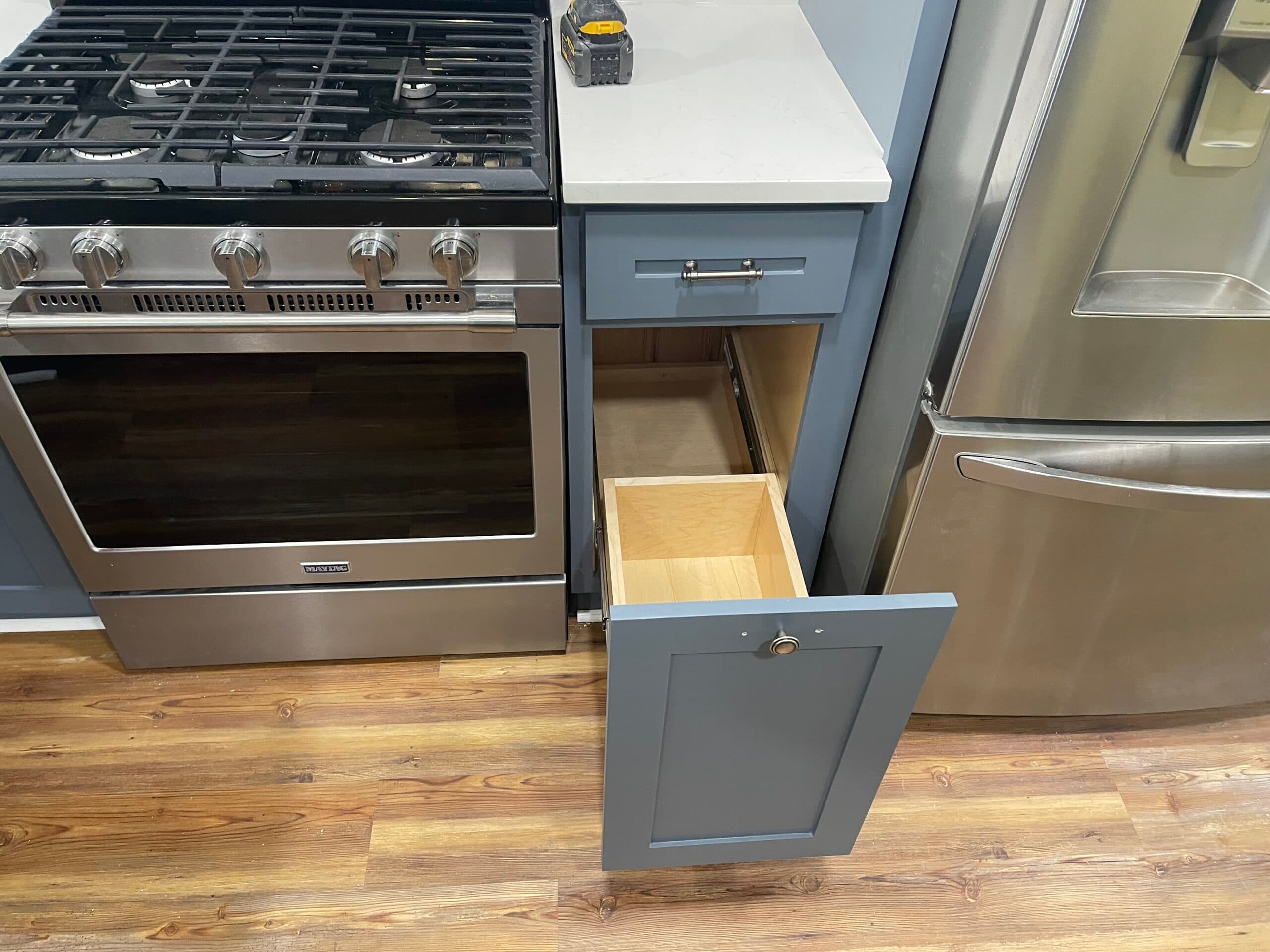 Custom kitchen cabinets - Image 7