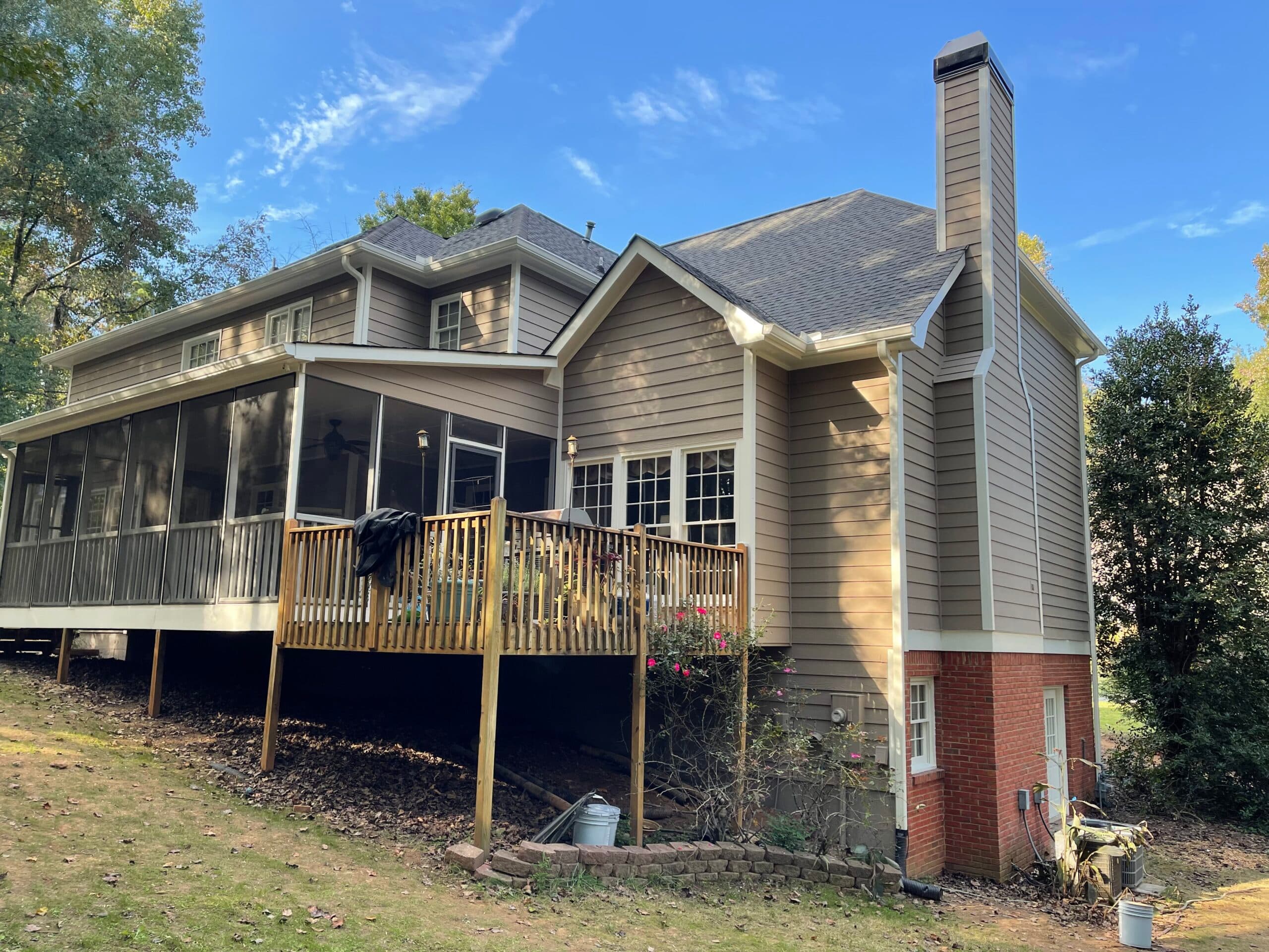 Minor repairs and painted house - Image 8