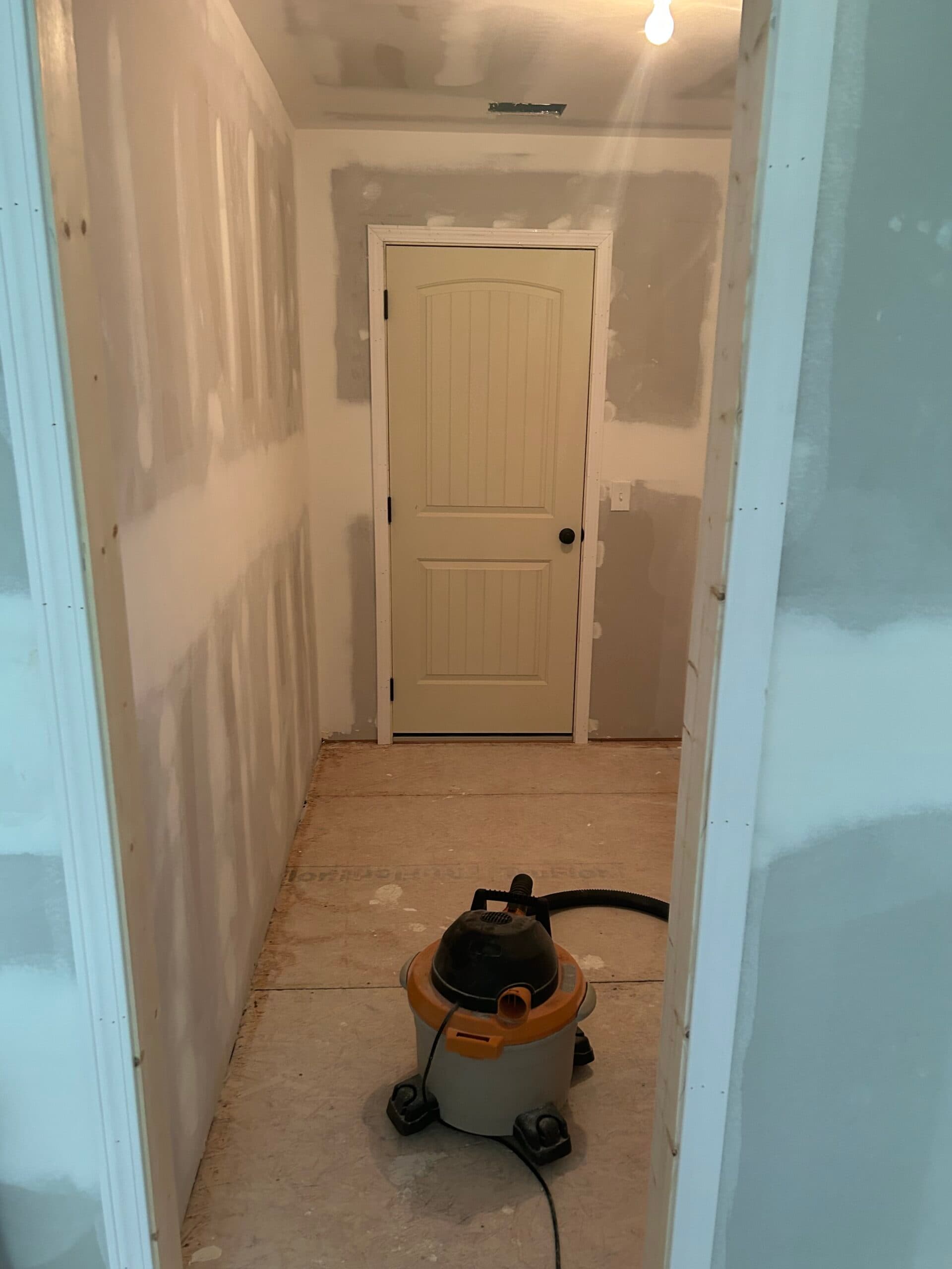 Drywall, insulation and doors - Image 12