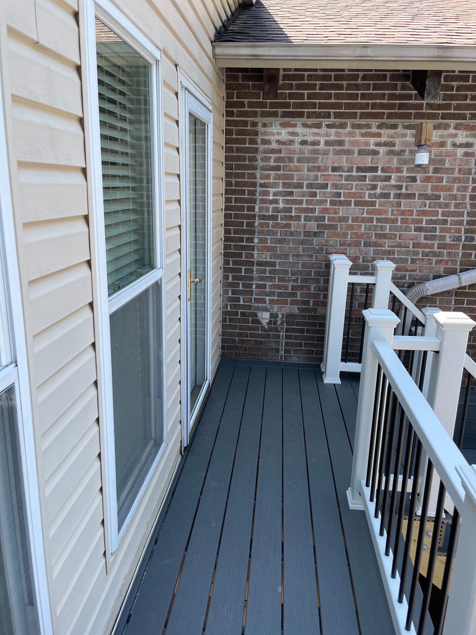 16x4 deck with 6x7 landing - Image 5