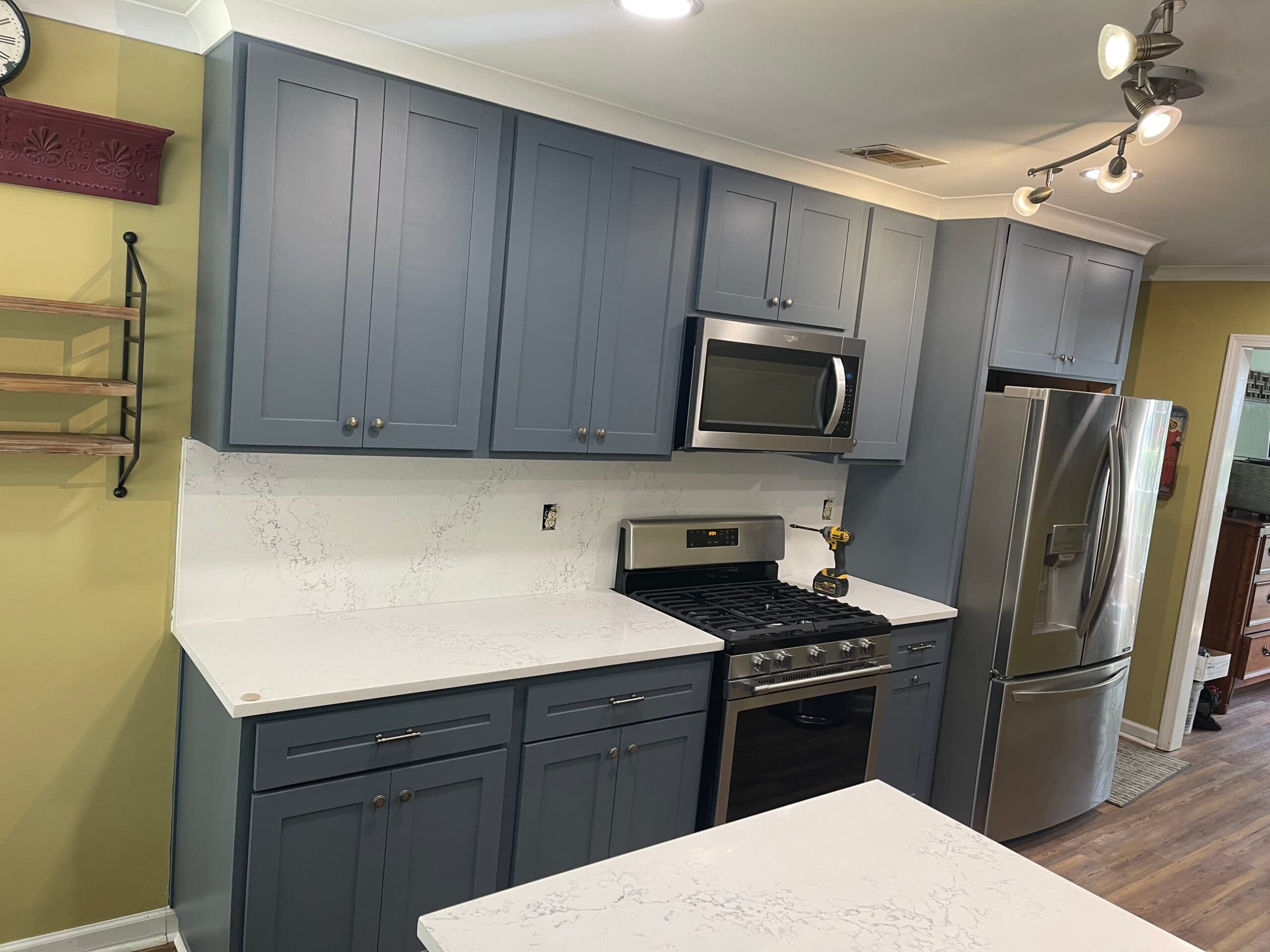 Custom kitchen cabinets - Image 3