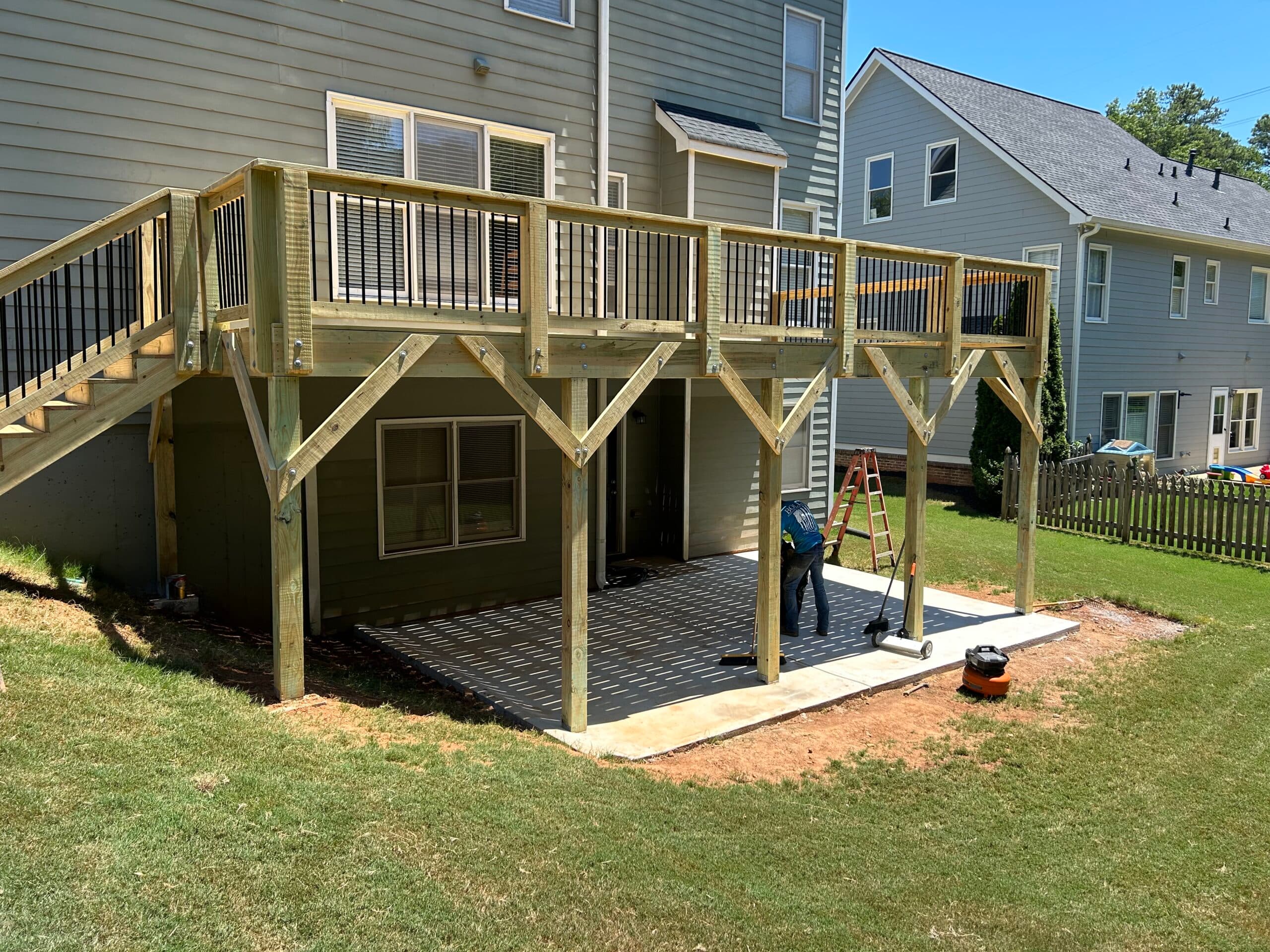 22x16 deck and concrete pad - Image 3