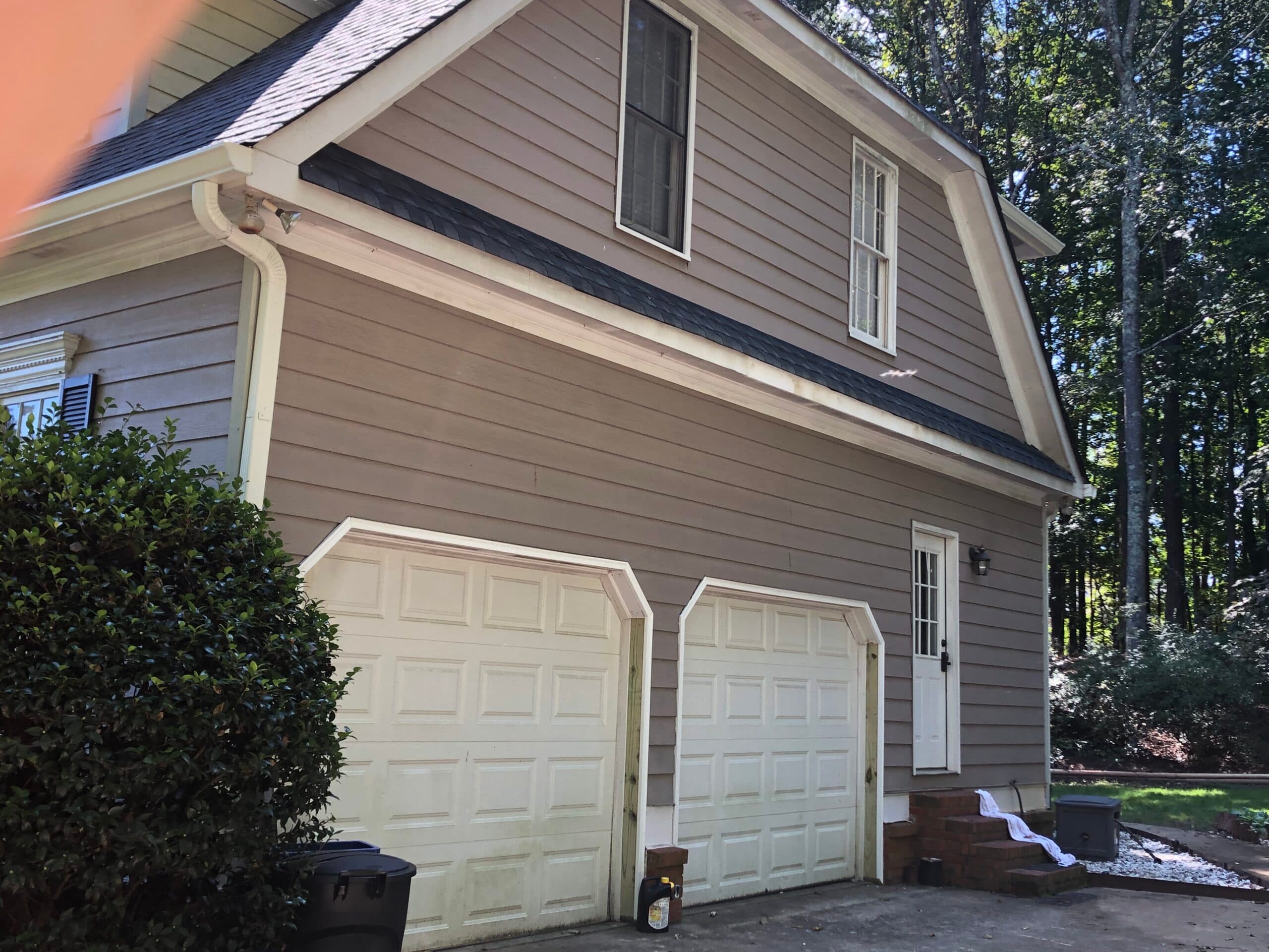 Minor repairs and painted house - Image 2