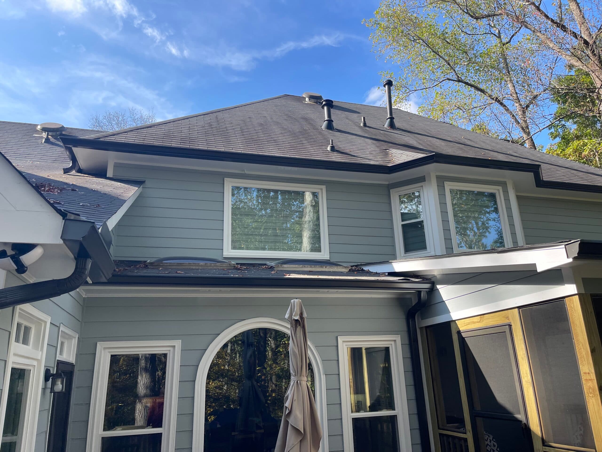 Deck, screen porch and gutters - Image 21