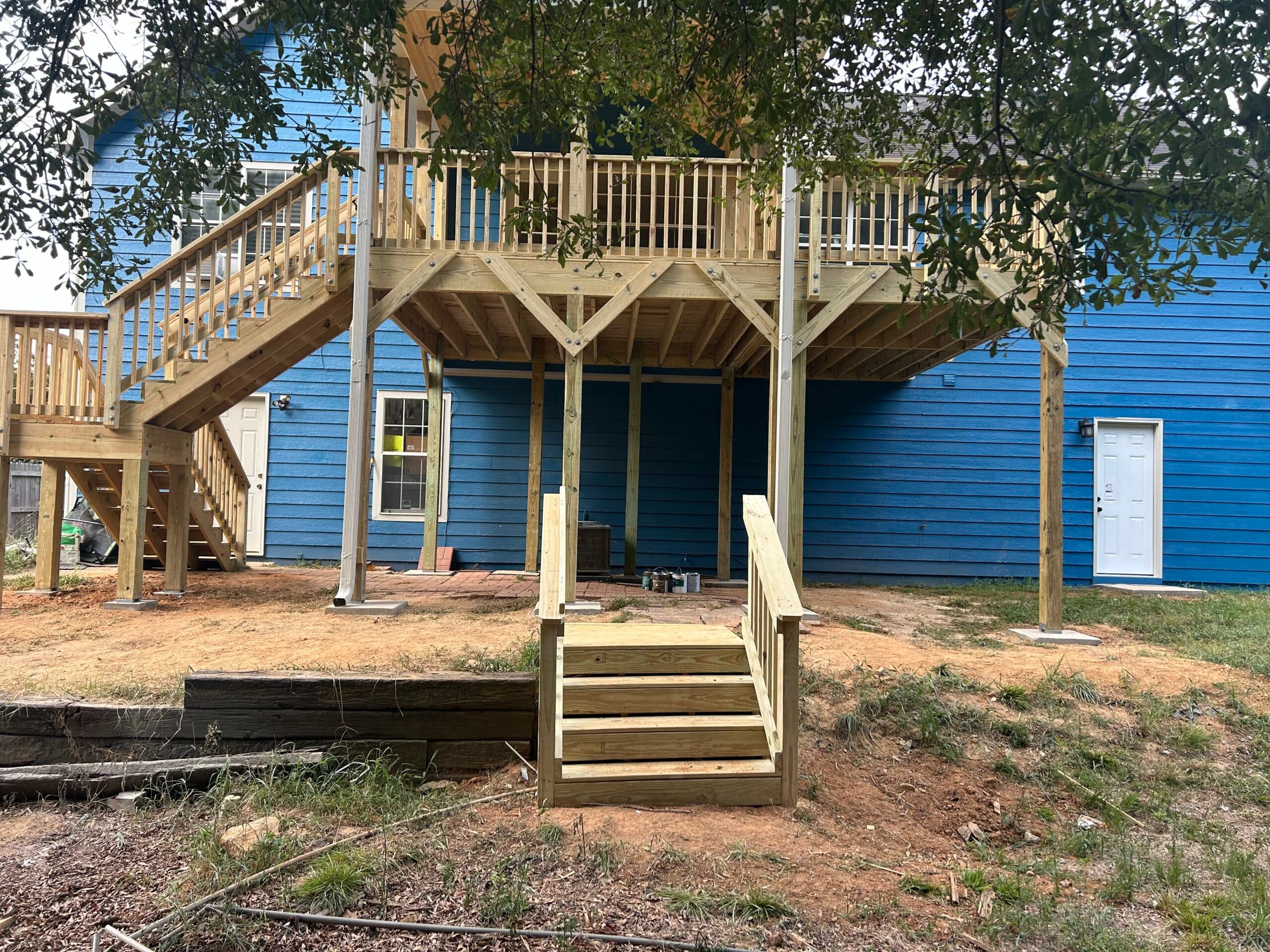 New deck with gable roof - Image 2