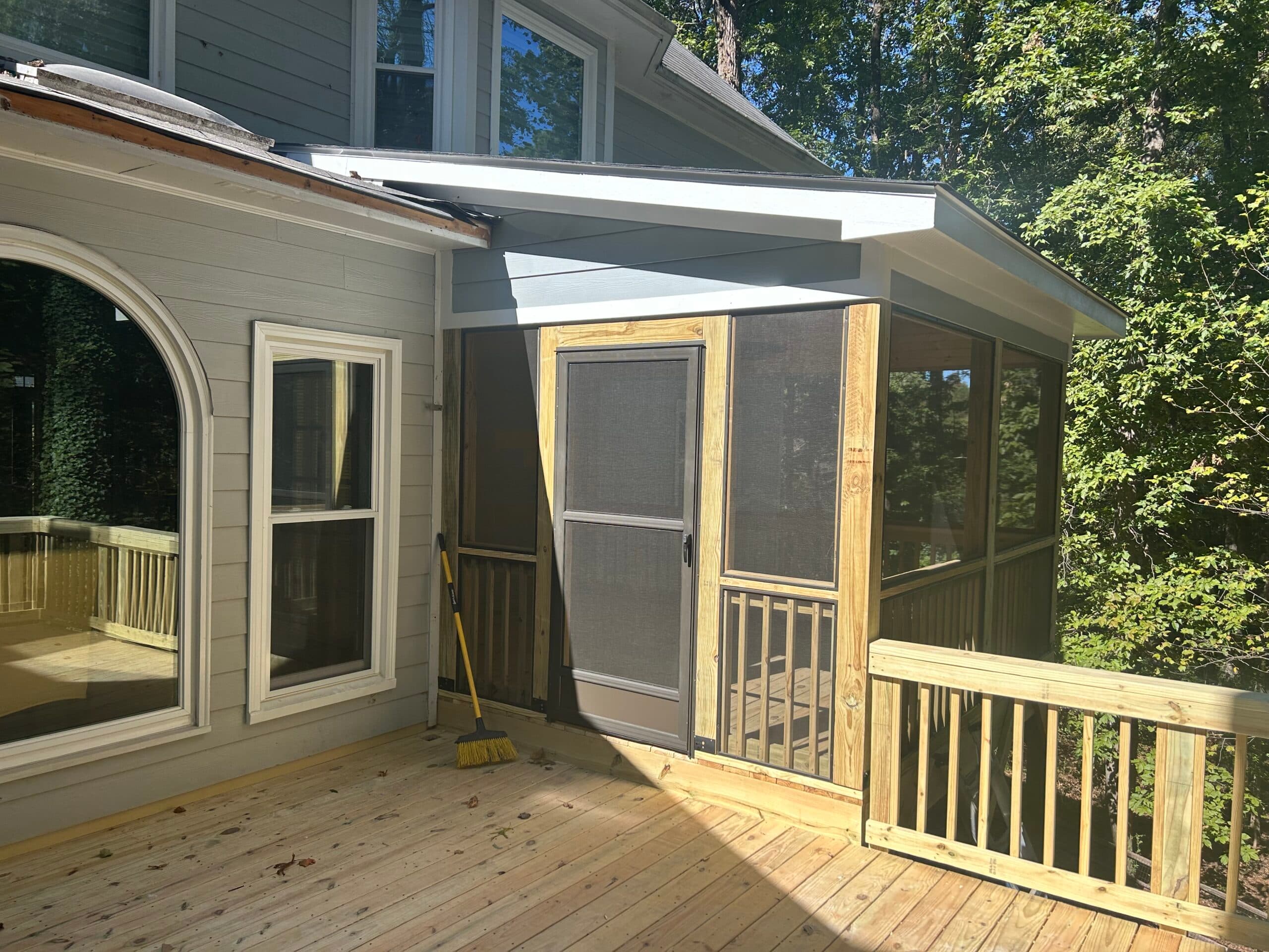 Deck, screen porch and gutters - Image 10