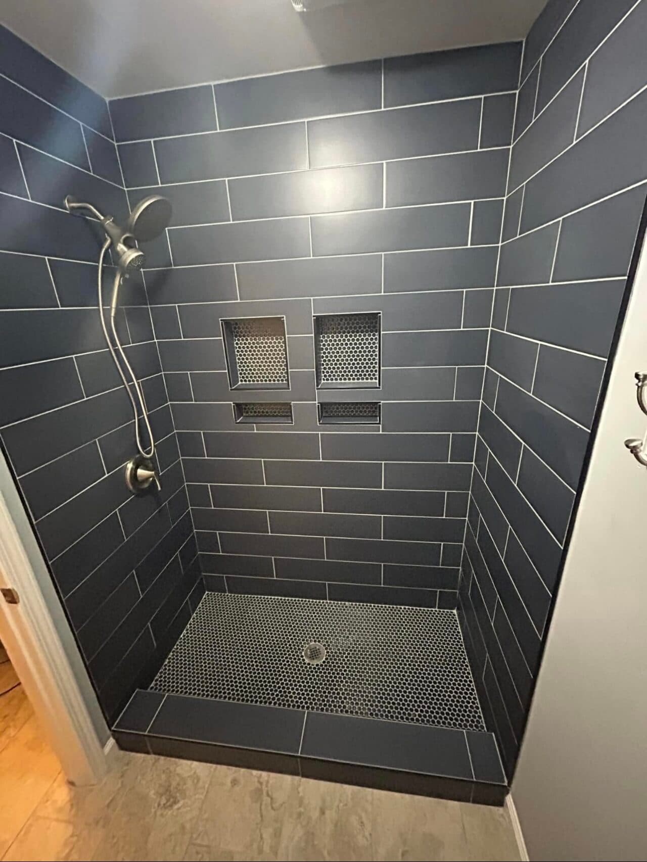 Shower - Image 6