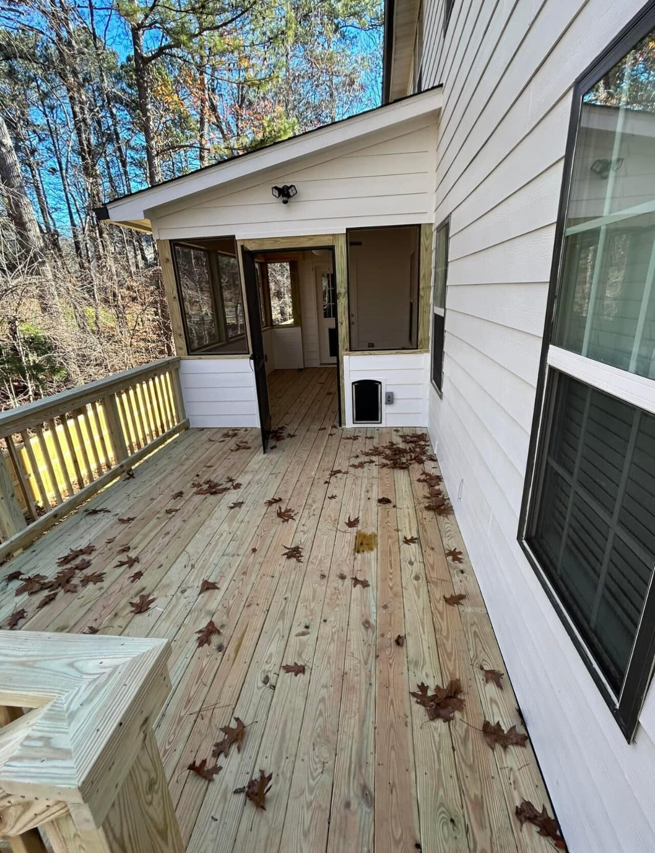 Deck and screen porch - Image 5