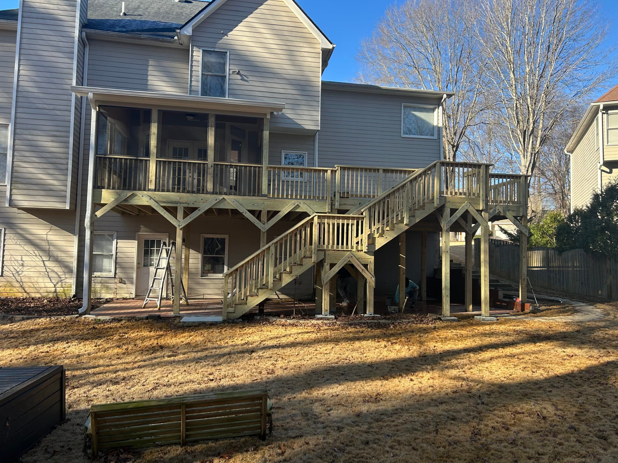 21x11 and 20x20 decks. 15x11 screen porch. - Image 2