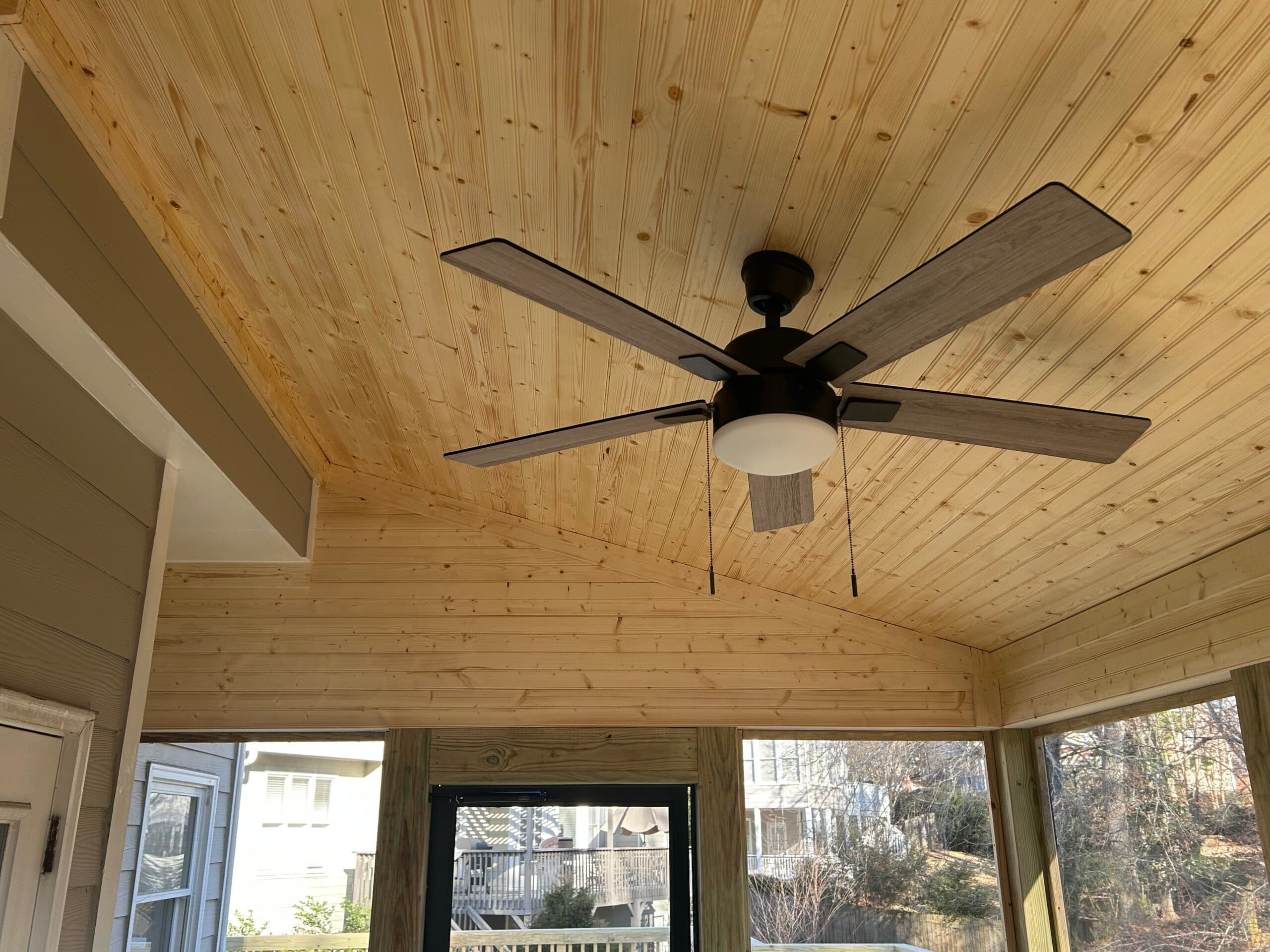 21x11 and 20x20 decks. 15x11 screen porch. - Image 10