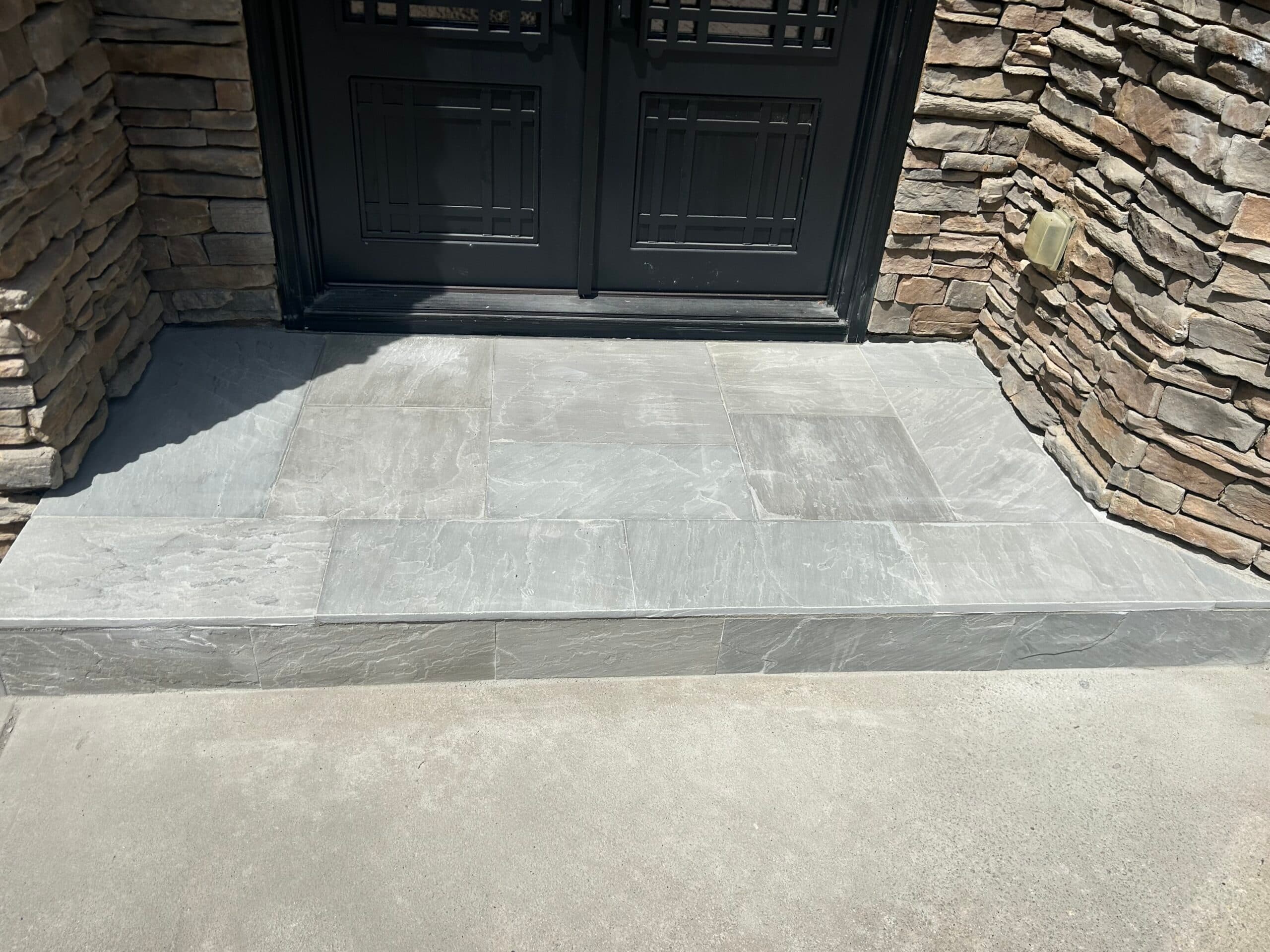 Front porch - Image 6