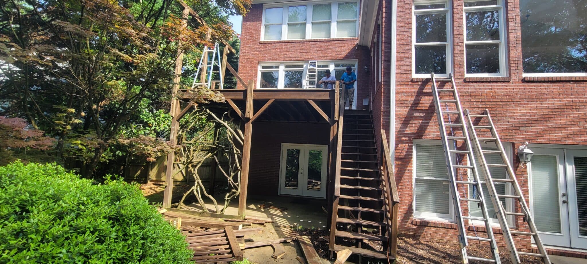 18x12 trex deck and trex rails - Image 12